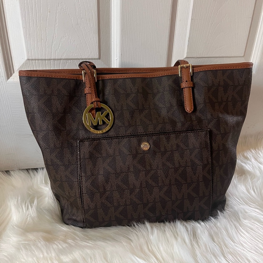 Michael Kors Jet Set tote